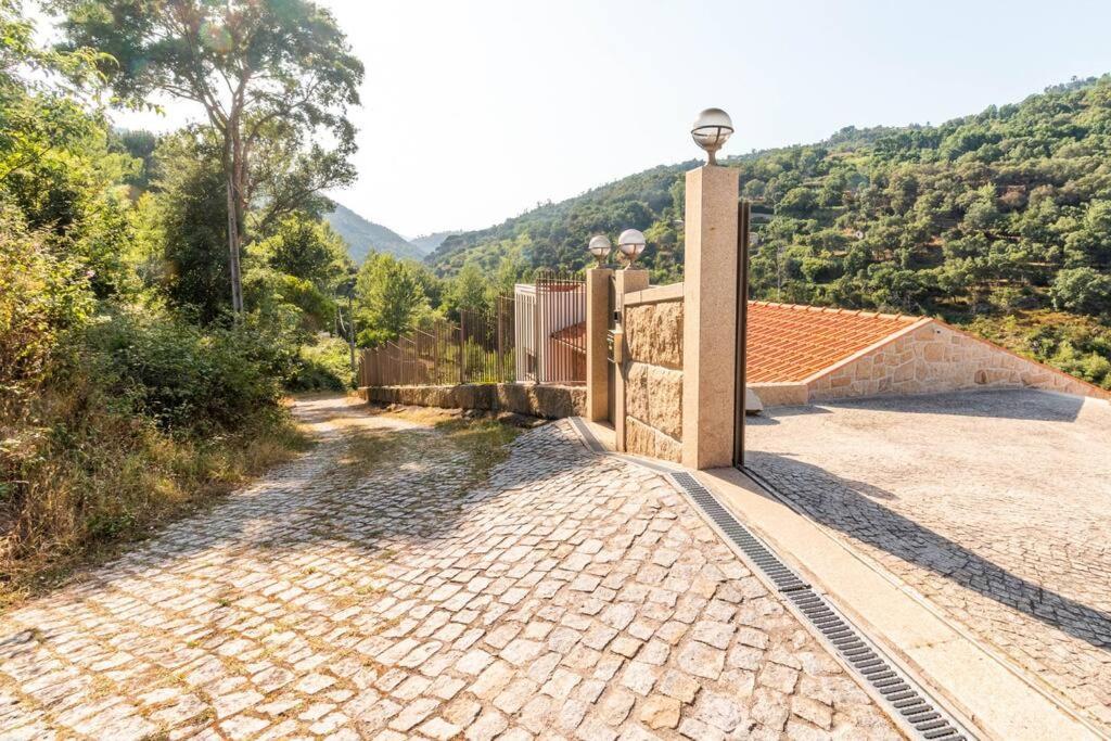 친파에스 Casa Da Barragem Douro 빌라 외부 사진